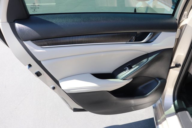 Used 2020 Honda Accord EX-L image 12
