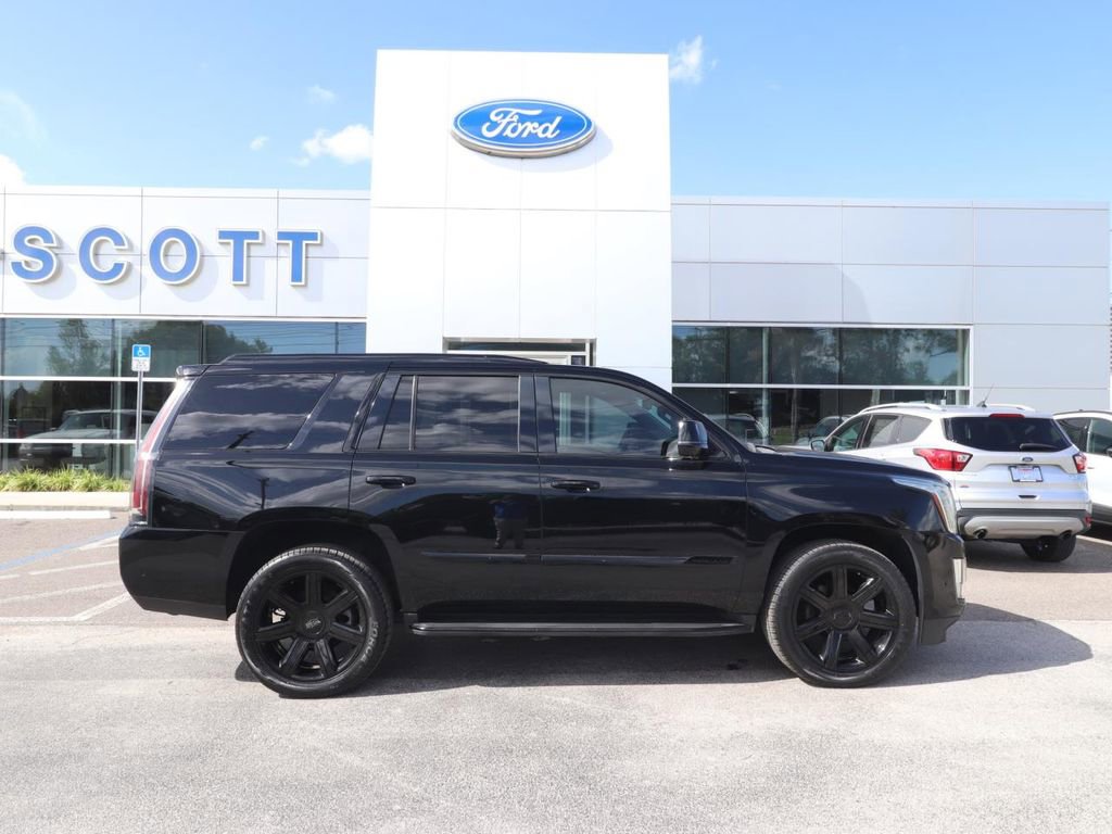 Used 2019 Cadillac Escalade Luxury image 20