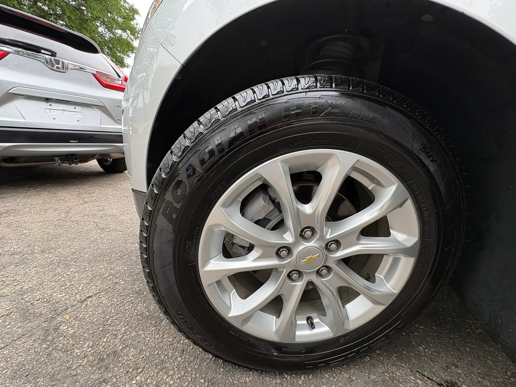 Used 2021 Chevrolet Equinox LT AWD/4WD image 42