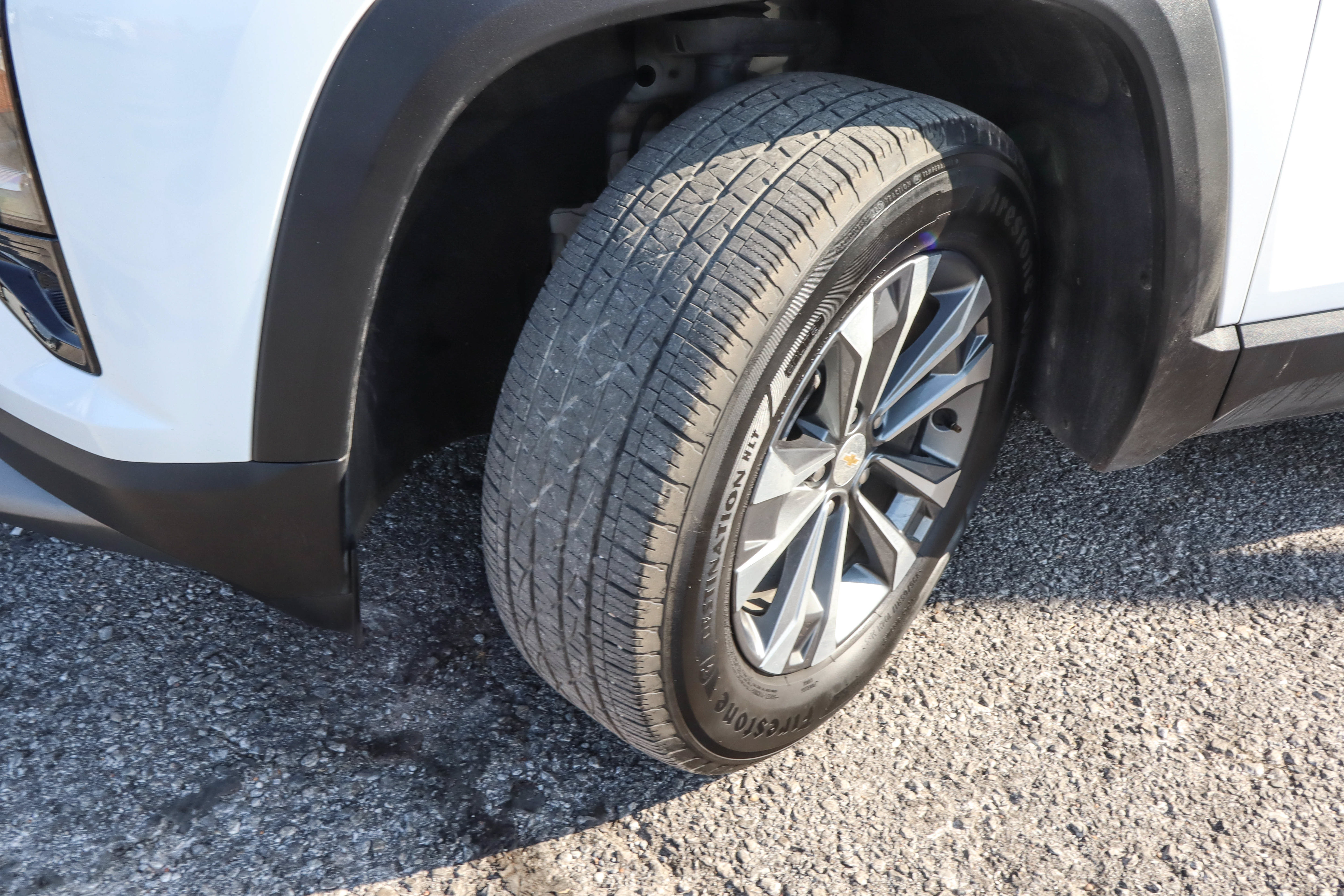Used 2025 Chevrolet Equinox LT w/ Convenience Package II FWD image 16