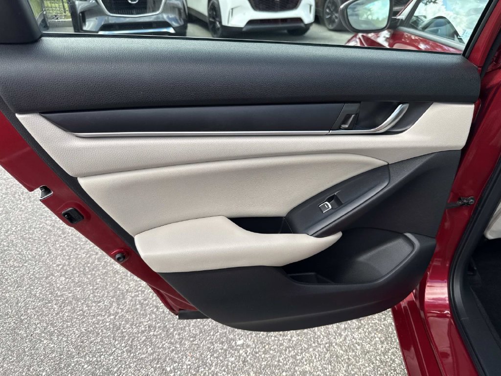 Used 2020 Honda Accord LX image 12