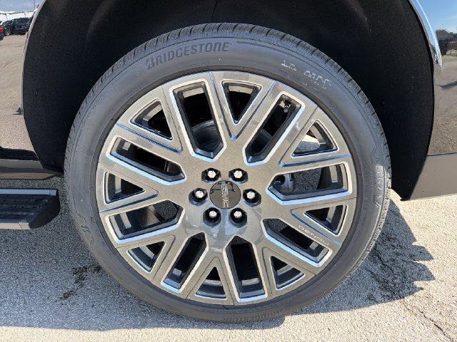 New 2026 GMC Yukon XL Denali Ultimate AWD/4WD image 26