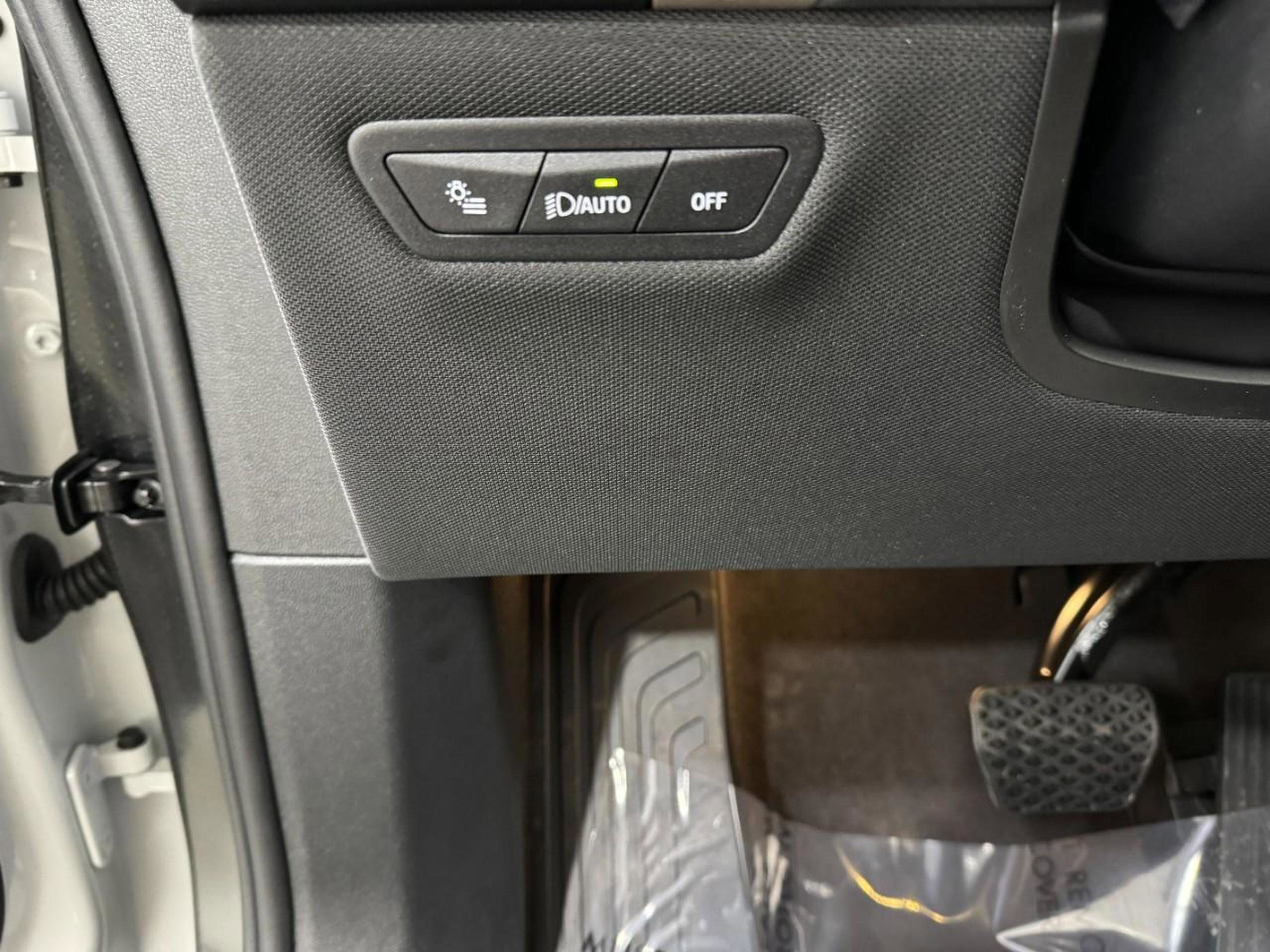 New 2026 BMW iX xDrive45 image 30