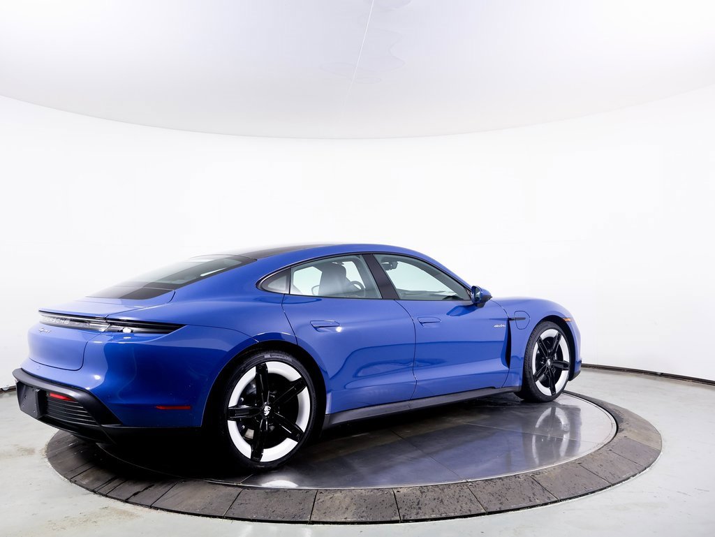 New 2025 Porsche Taycan image 30