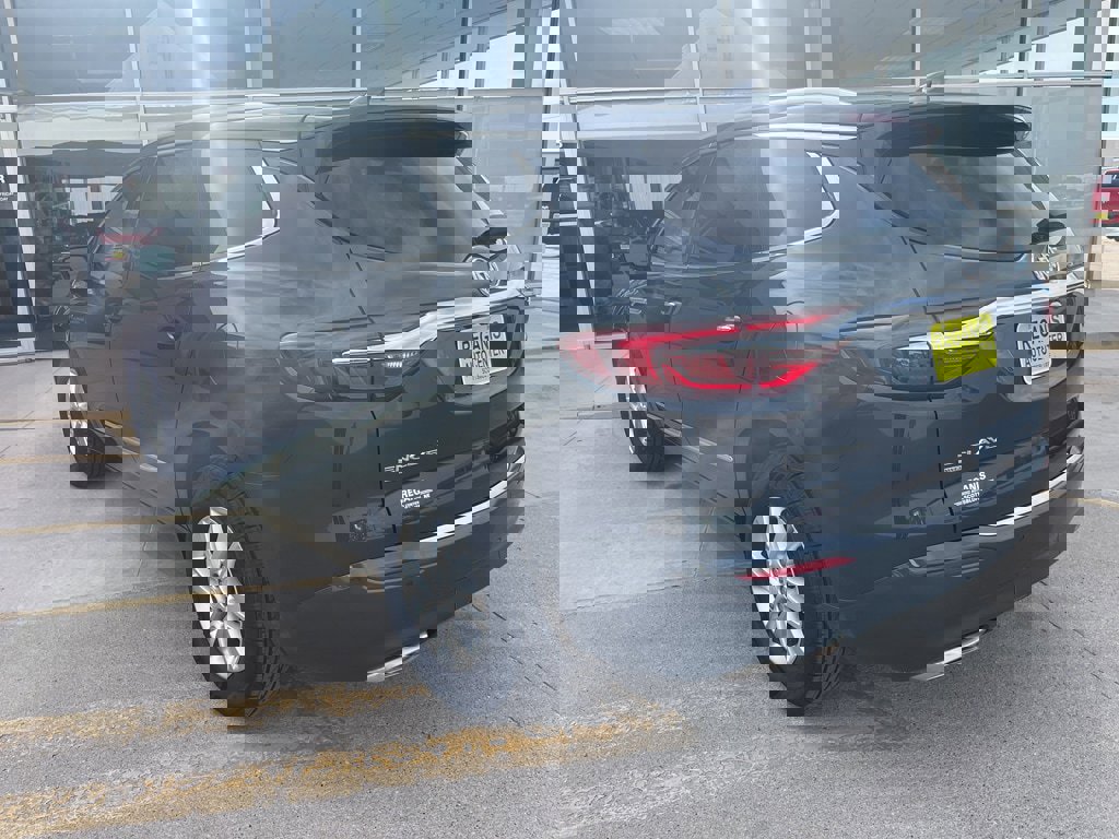 Used 2021 Buick Enclave Essence w/ Sound and Sites Package image 7