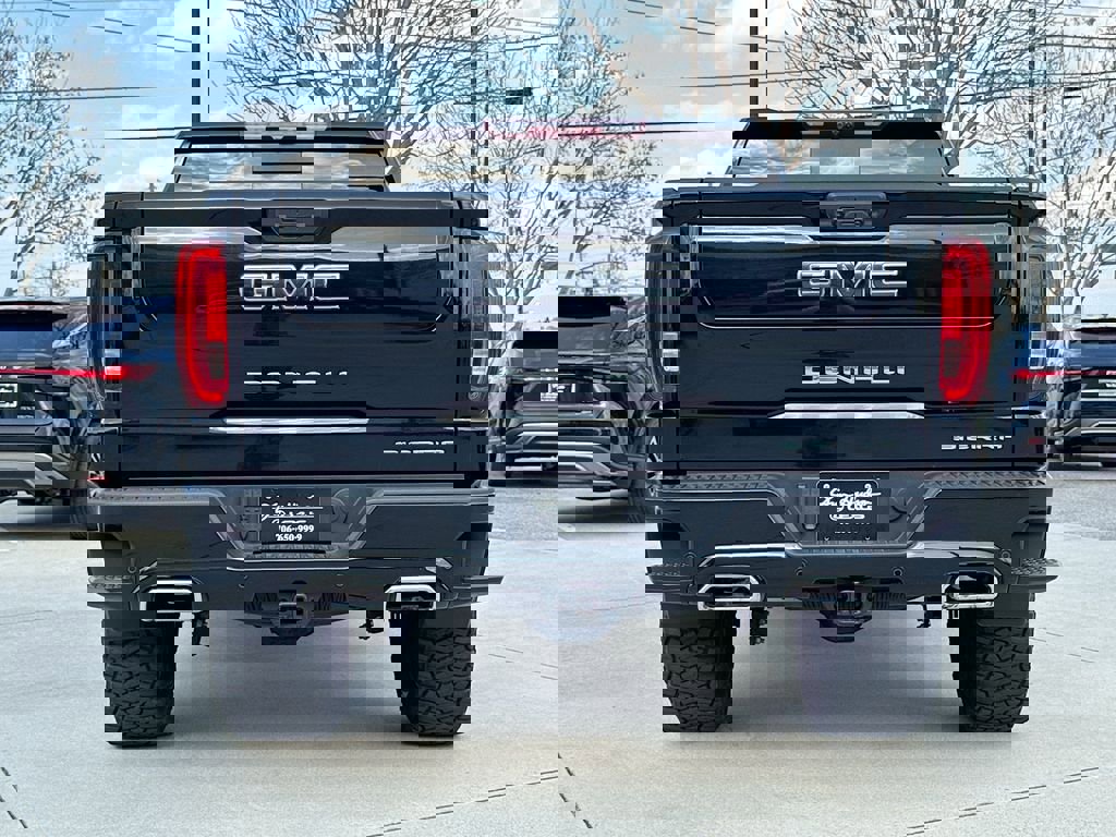 Used 2024 GMC Sierra 1500 Denali Ultimate image 7