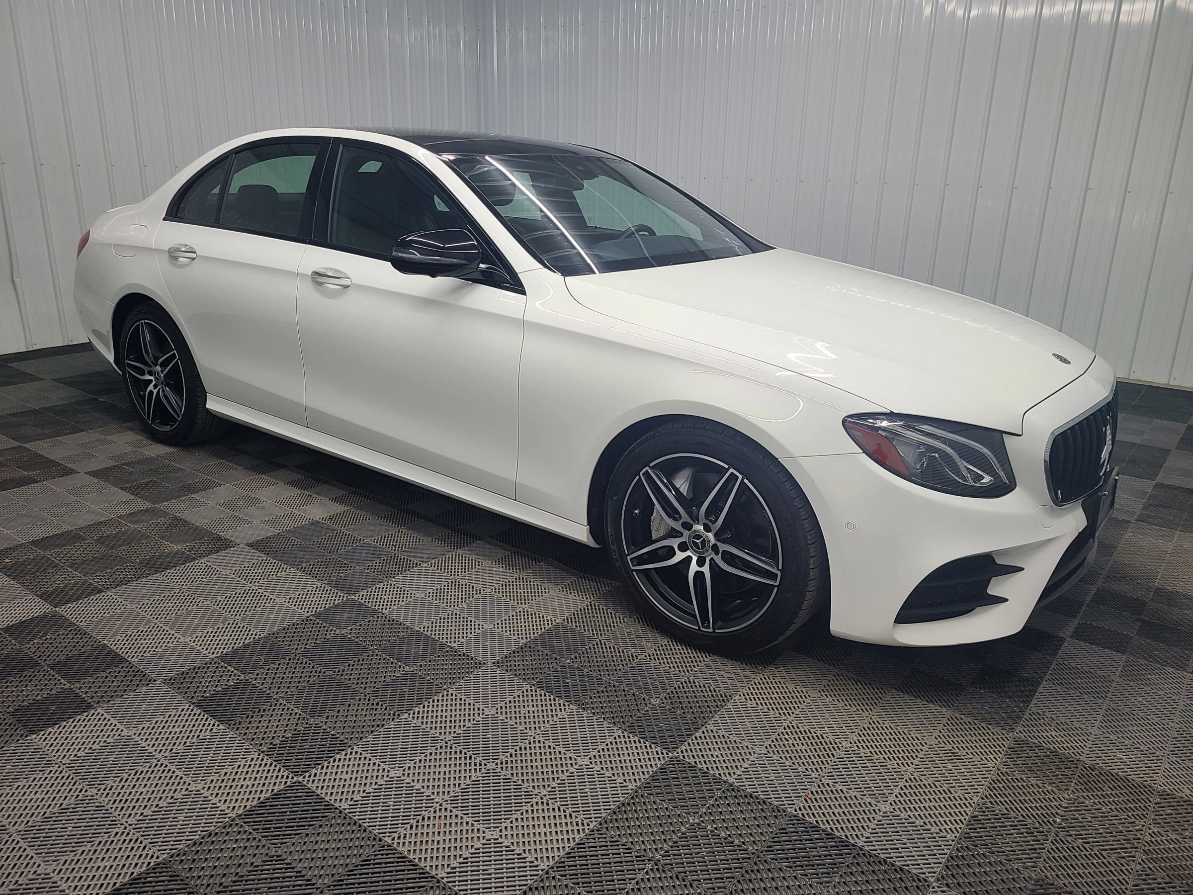 Used 2019 Mercedes-Benz E 300 4MATIC w/ Premium 1 Package image 13