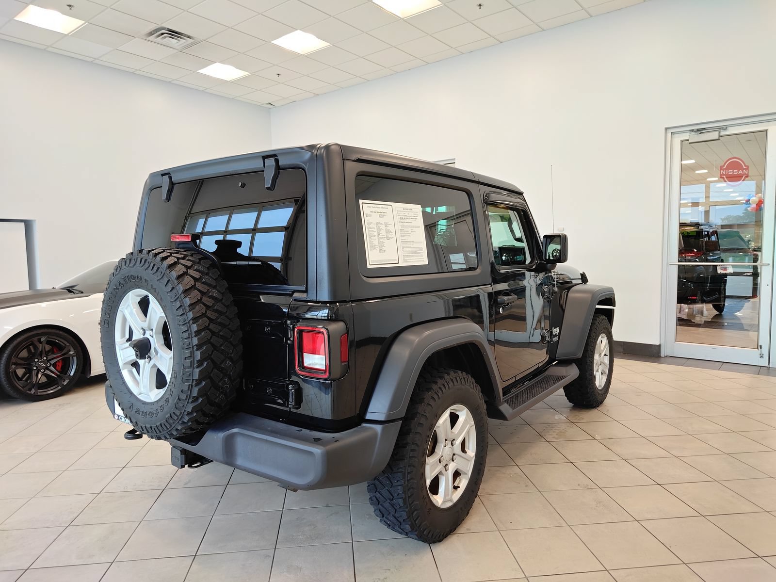 Used 2021 Jeep Wrangler Sport AWD/4WD image 3
