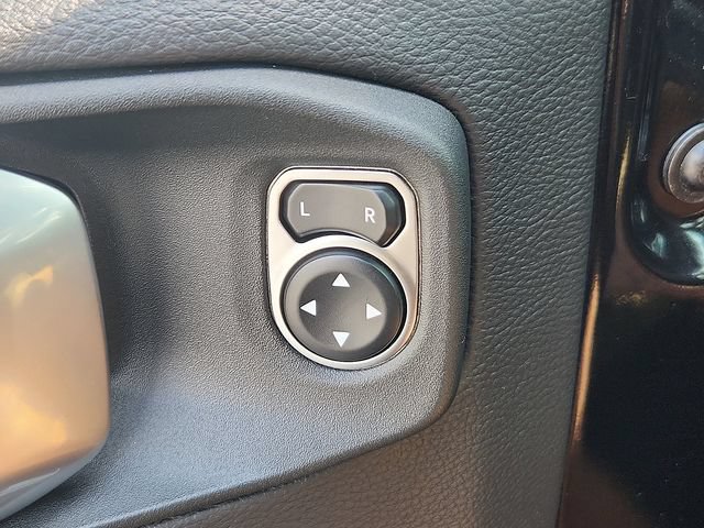 Used 2023 Jeep Wrangler Unlimited Sahara w/ Cold Weather Group AWD/4WD image 18