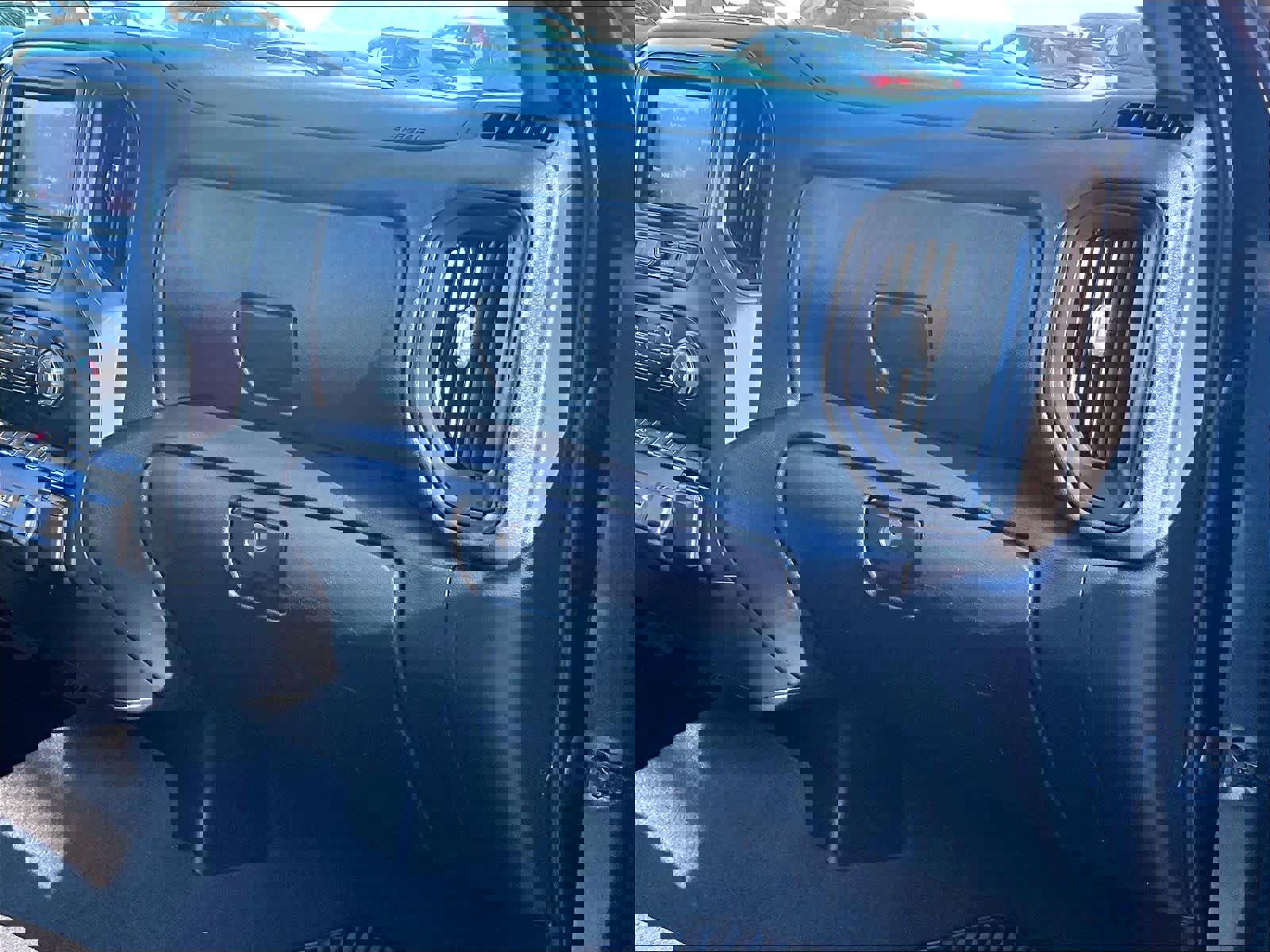 Used 2021 Chevrolet Silverado 1500 Custom image 13