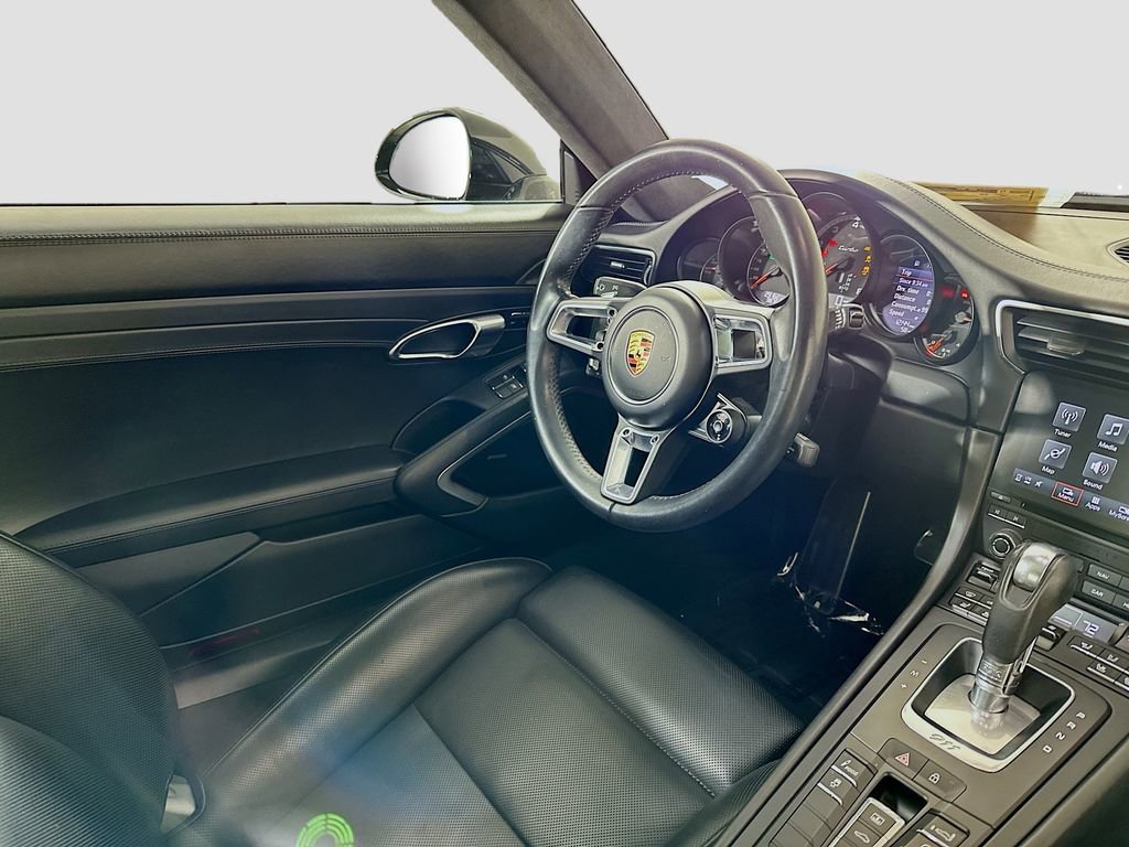 Used 2019 Porsche 911 Turbo image 25