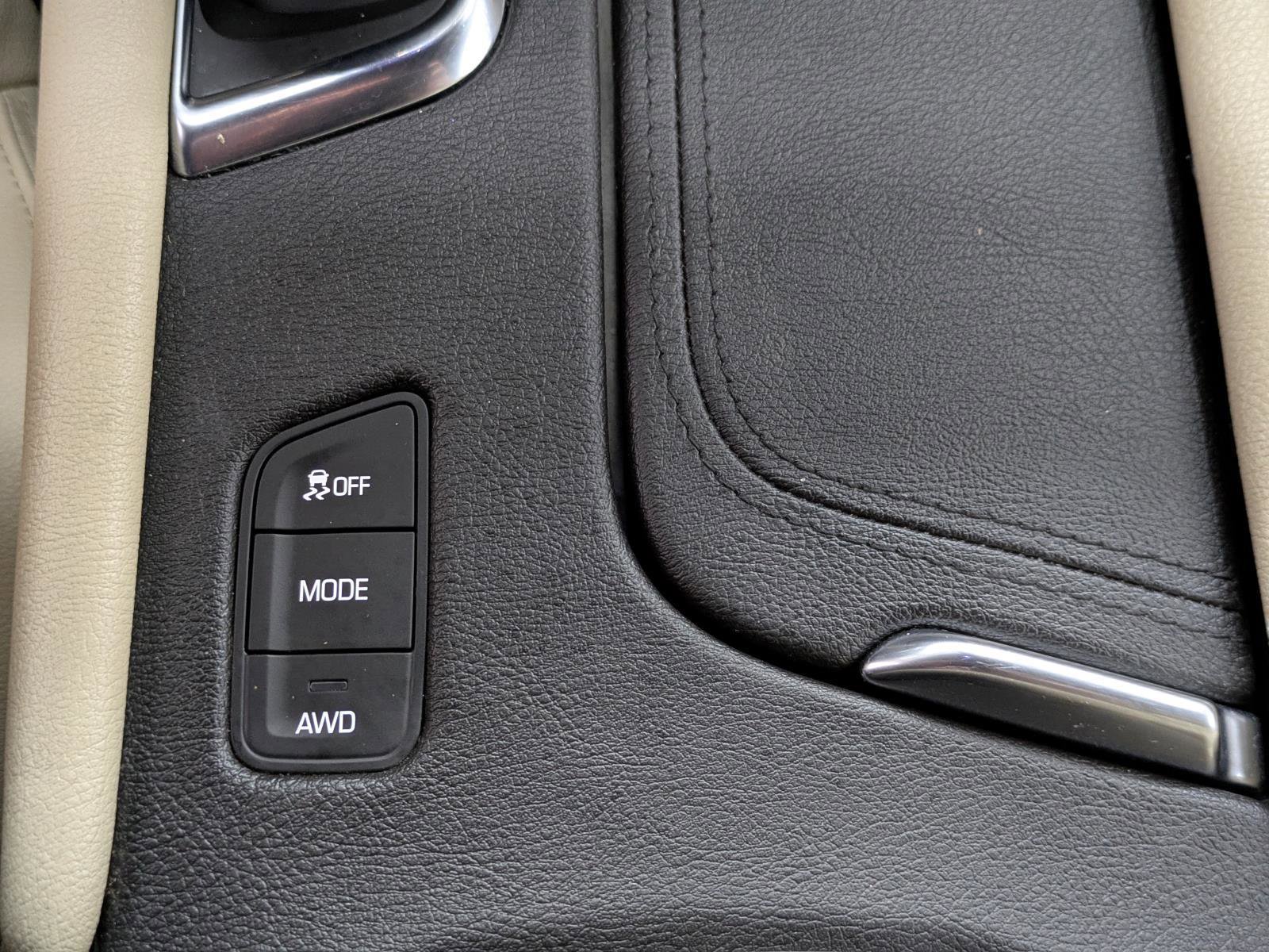 Used 2019 Cadillac XT5 AWD image 30