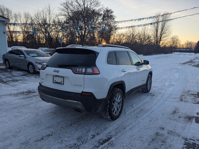 Used 2019 Jeep Cherokee Limited w/ Luxury Group image 3