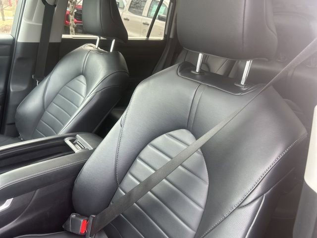 Used 2024 Toyota Highlander XLE image 12