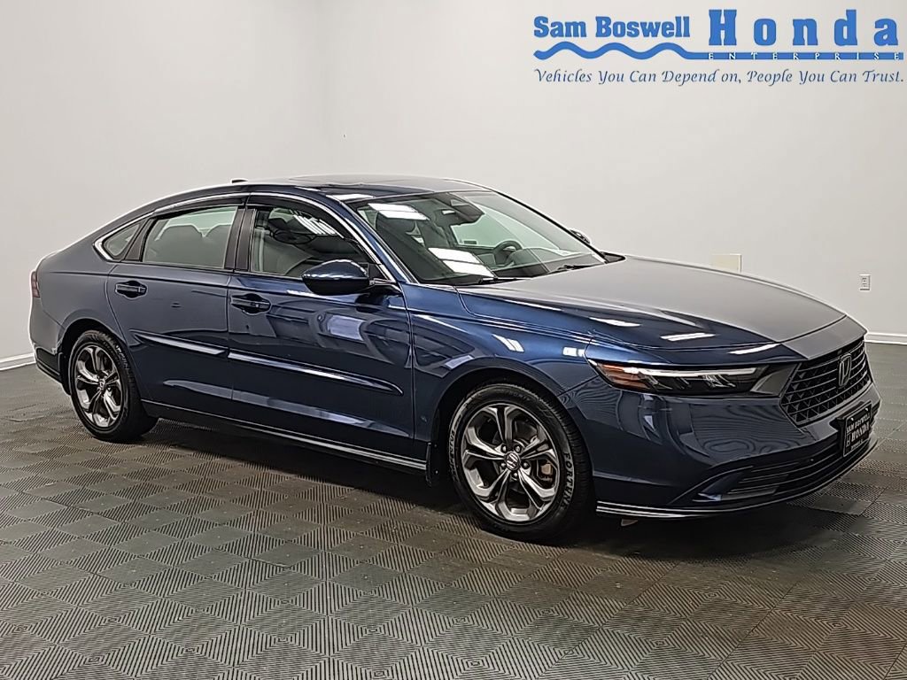 Used 2023 Honda Accord EX image 1