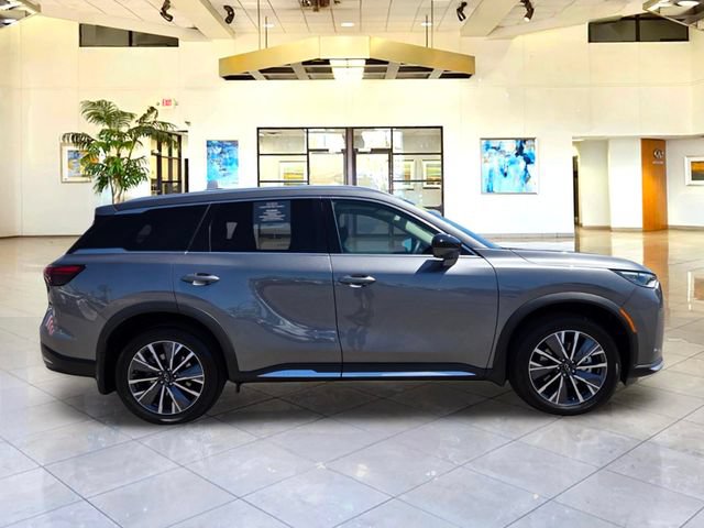 Certified 2026 INFINITI QX60 Luxe w/ Cargo Package AWD/4WD image 4