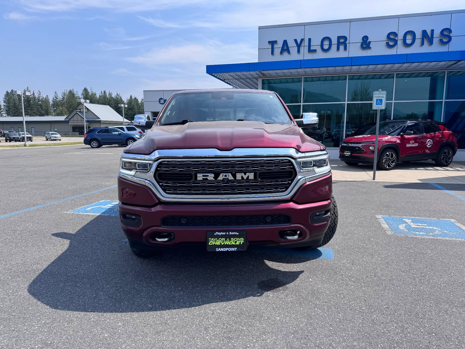 Used 2019 RAM 1500 Limited AWD/4WD image 2