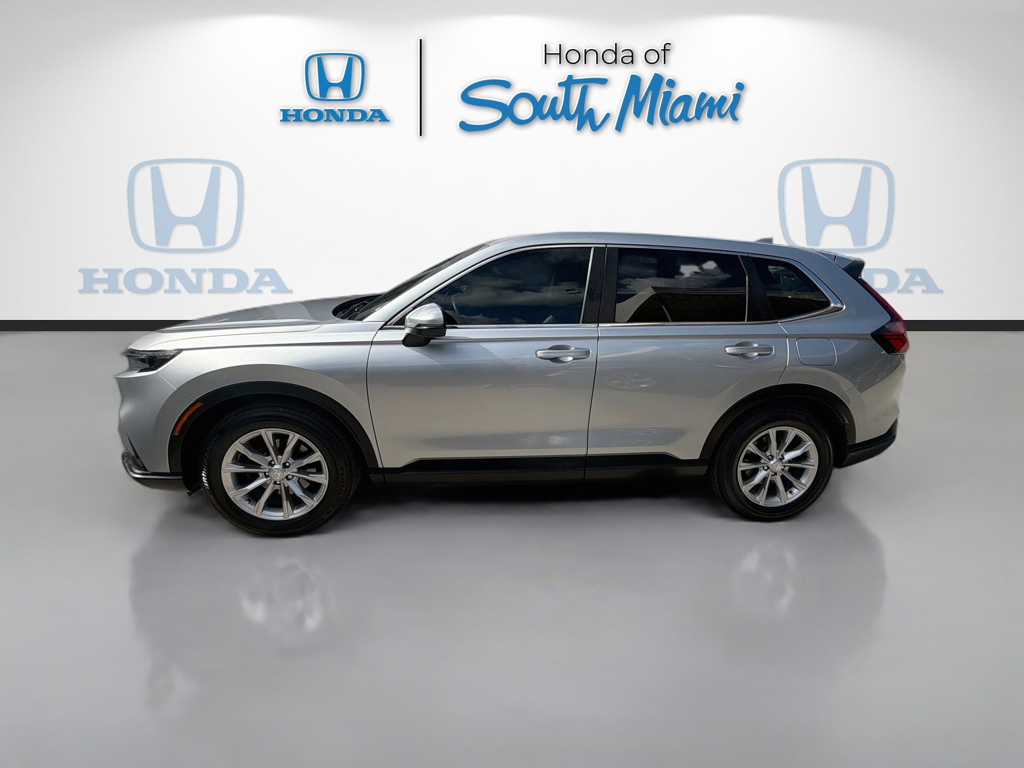 Used 2023 Honda CR-V EX-L image 4