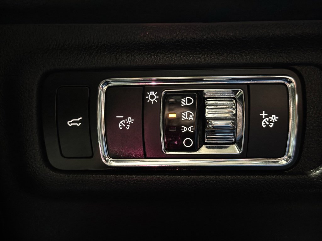 Used 2023 Lincoln Corsair Reserve w/ Equipment Group 202A image 34