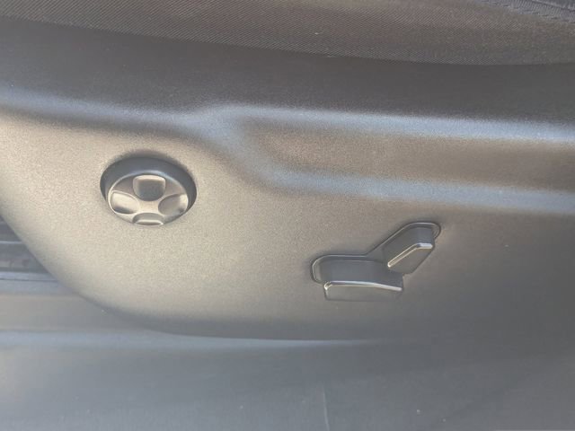 Used 2021 Jeep Grand Cherokee Limited X image 23