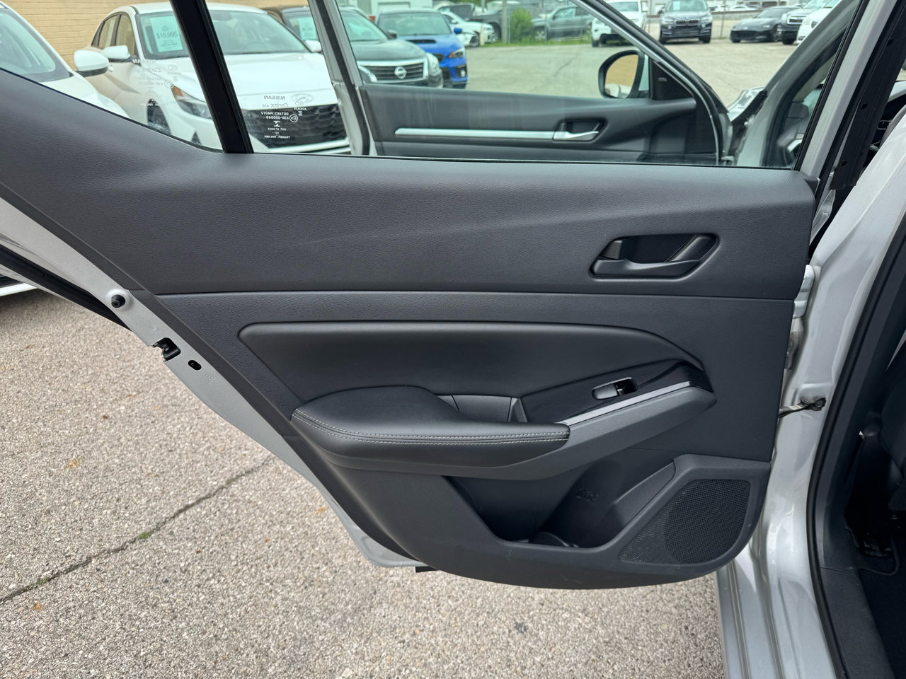 Used 2023 Nissan Altima 2.5 SV image 14