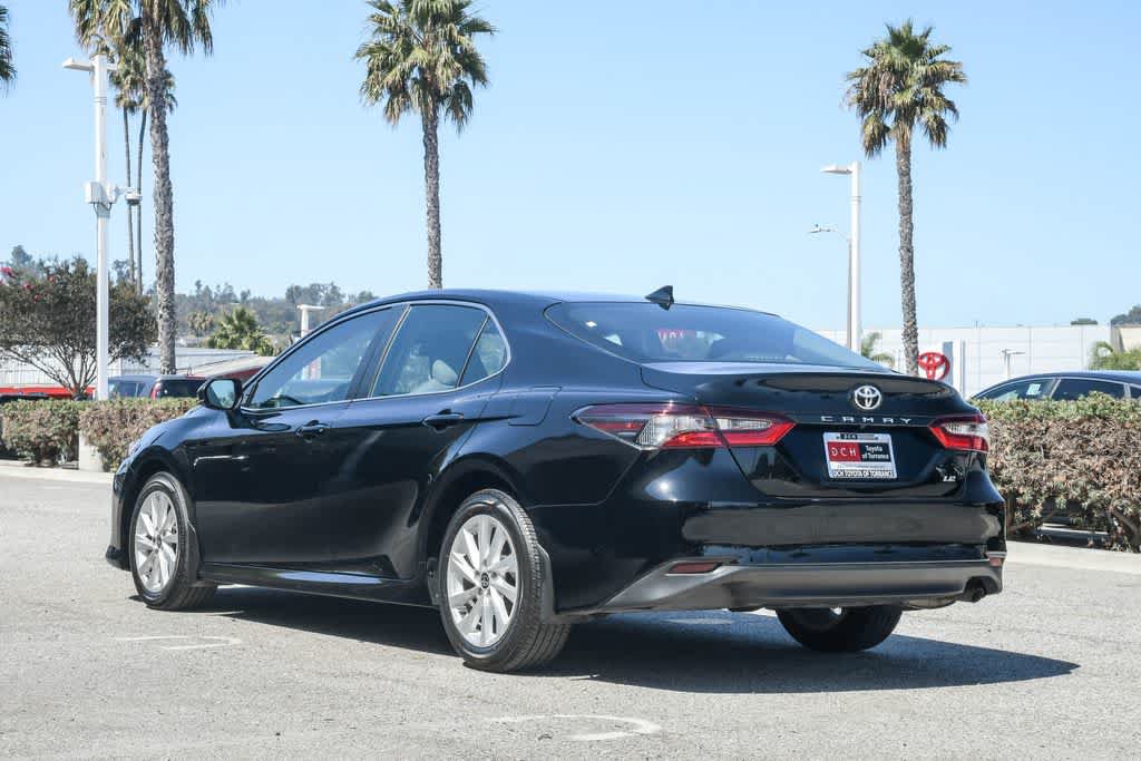 Used 2023 Toyota Camry LE FWD image 7