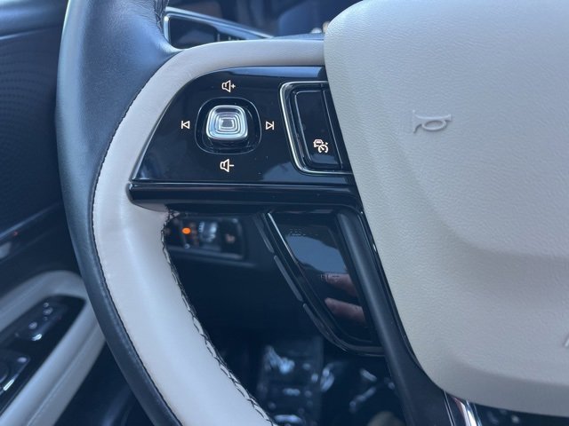 Used 2025 Lincoln Corsair Grand Touring w/ Equipment Group 301A image 30