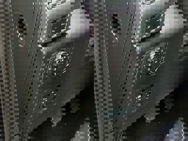 Used 2019 Ford Expedition Platinum image 12