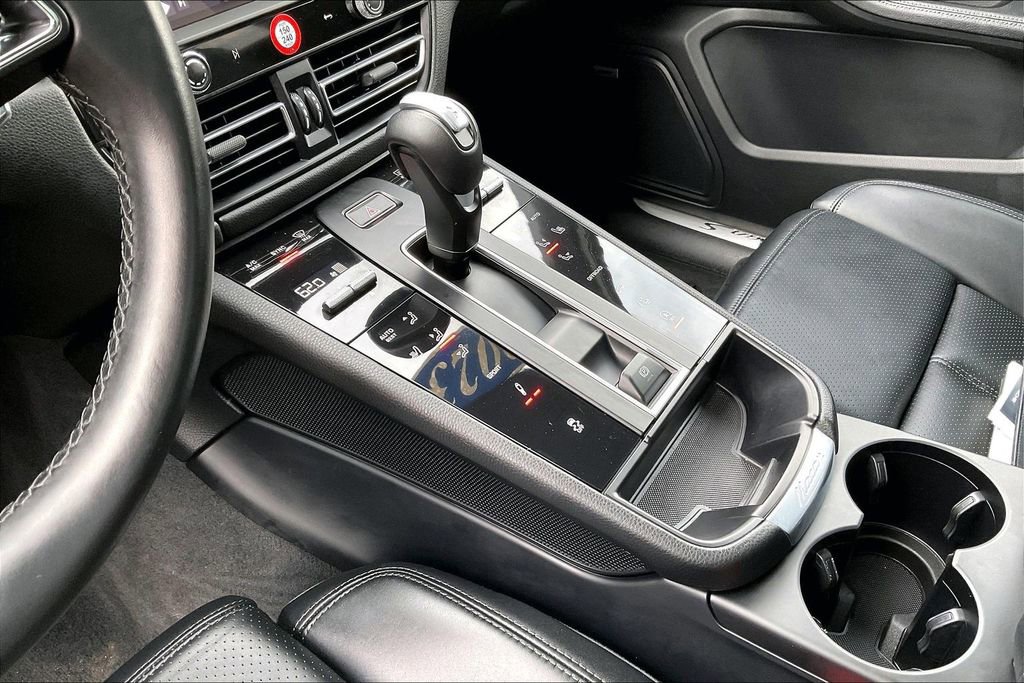 Used 2023 Porsche Macan S image 18