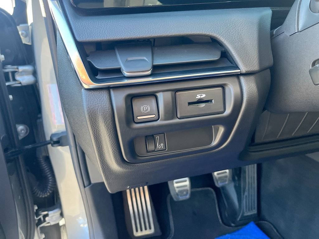 Used 2025 Cadillac CT5 V Blackwing w/ LPO, Blue Accent Package image 10