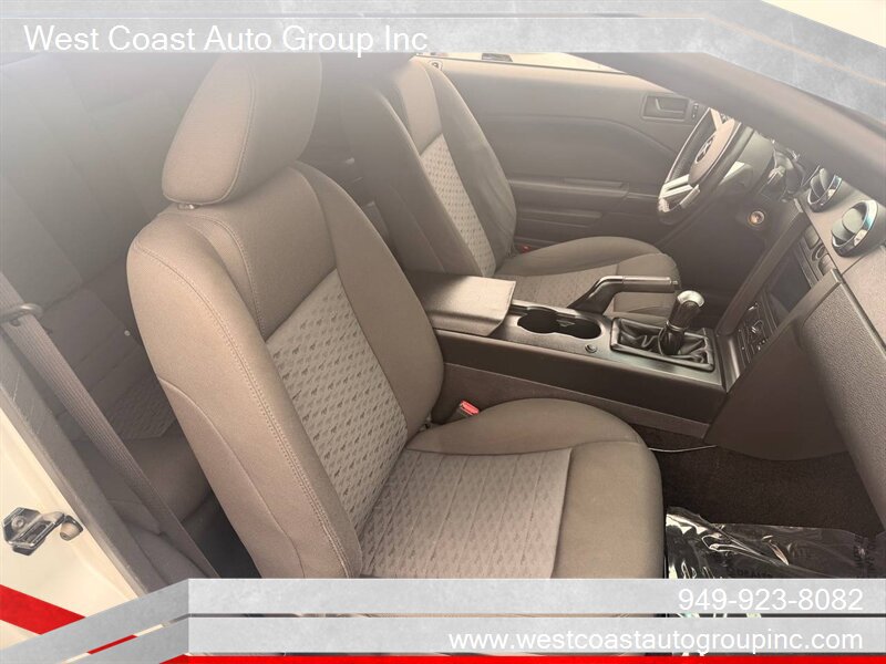 Used 2005 Ford Mustang GT RWD image 9
