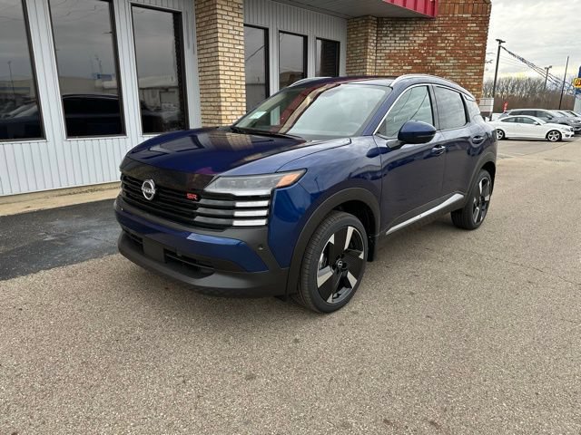 New 2025 Nissan Kicks SR AWD/4WD image 1
