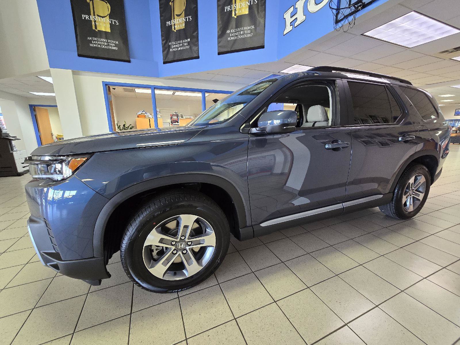 New 2026 Honda Pilot EX-L image 4