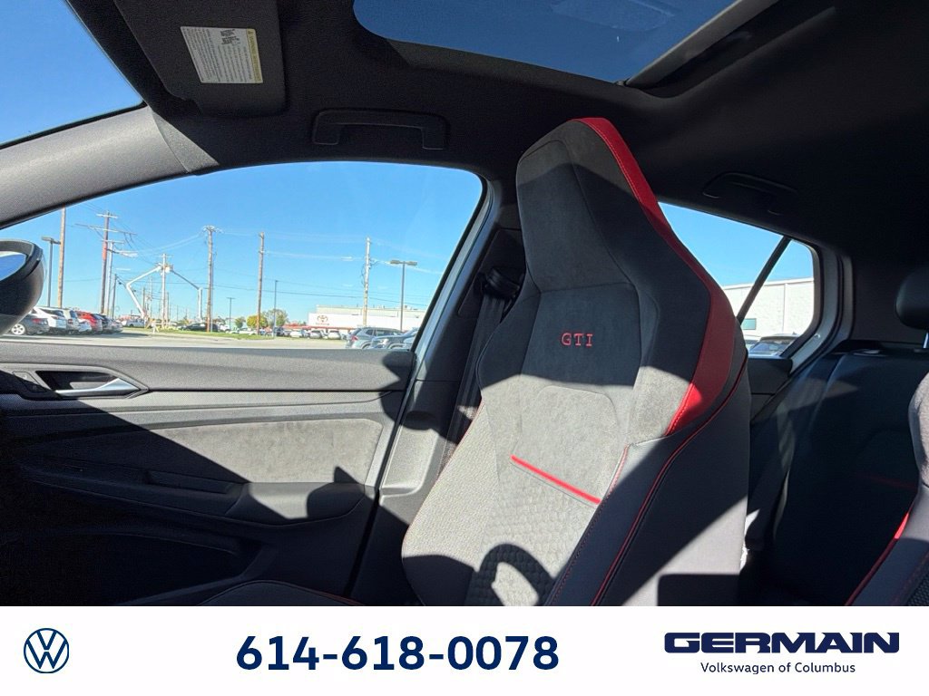 New 2026 Volkswagen GTI SE FWD image 21