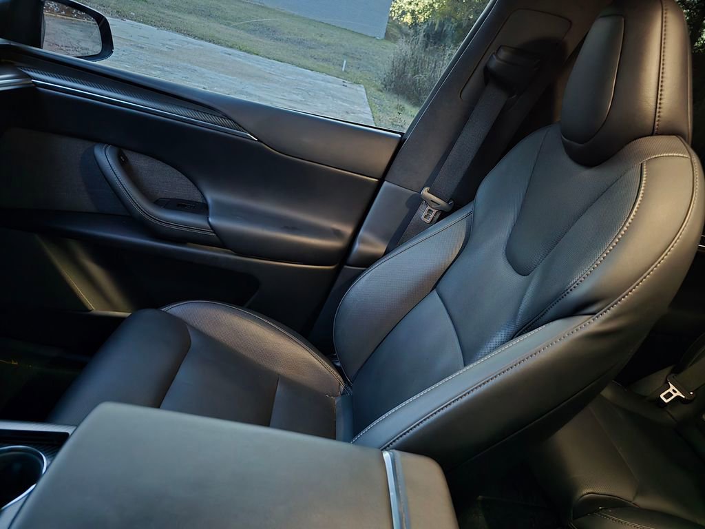 Used 2022 Tesla Model X Plaid image 37