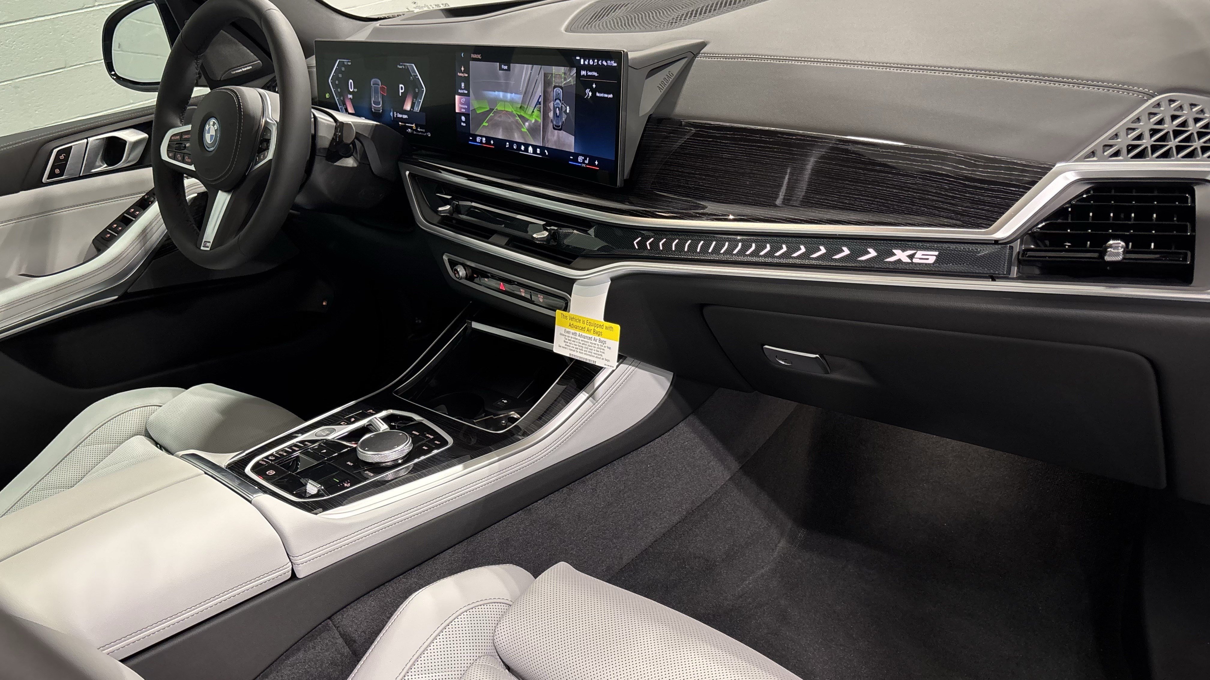 New 2026 BMW X5 xDrive50e w/ M Sport Package AWD/4WD image 25