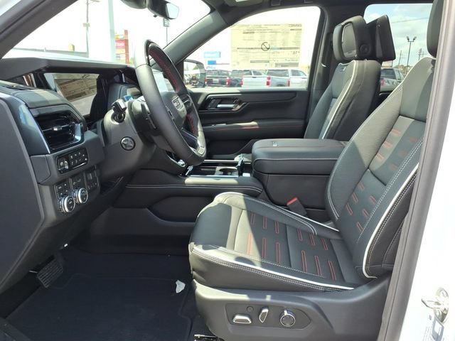 New 2026 GMC Yukon AT4 Ultimate AWD/4WD image 12