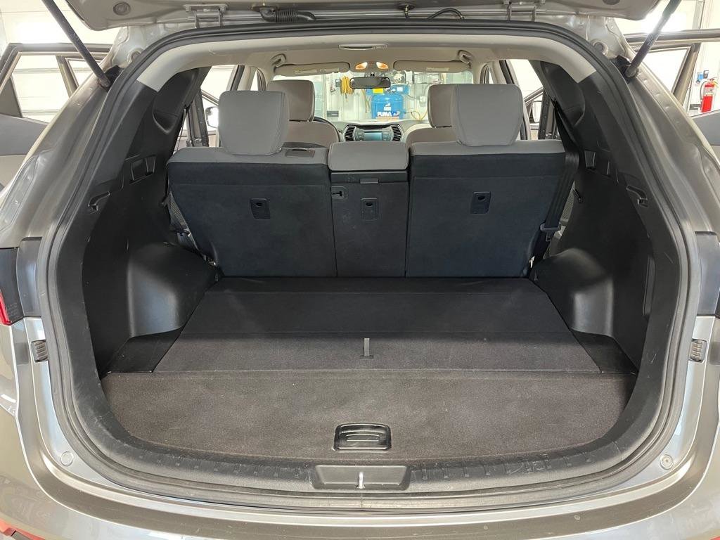 Used 2018 Hyundai Santa Fe Sport image 16