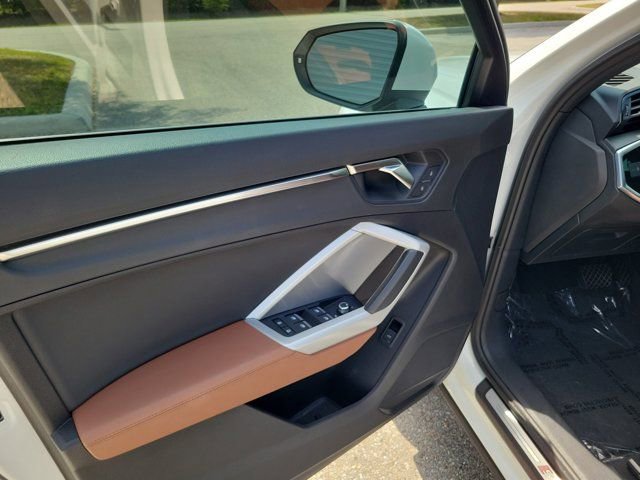 Used 2022 Audi Q3 2.0T Premium image 18