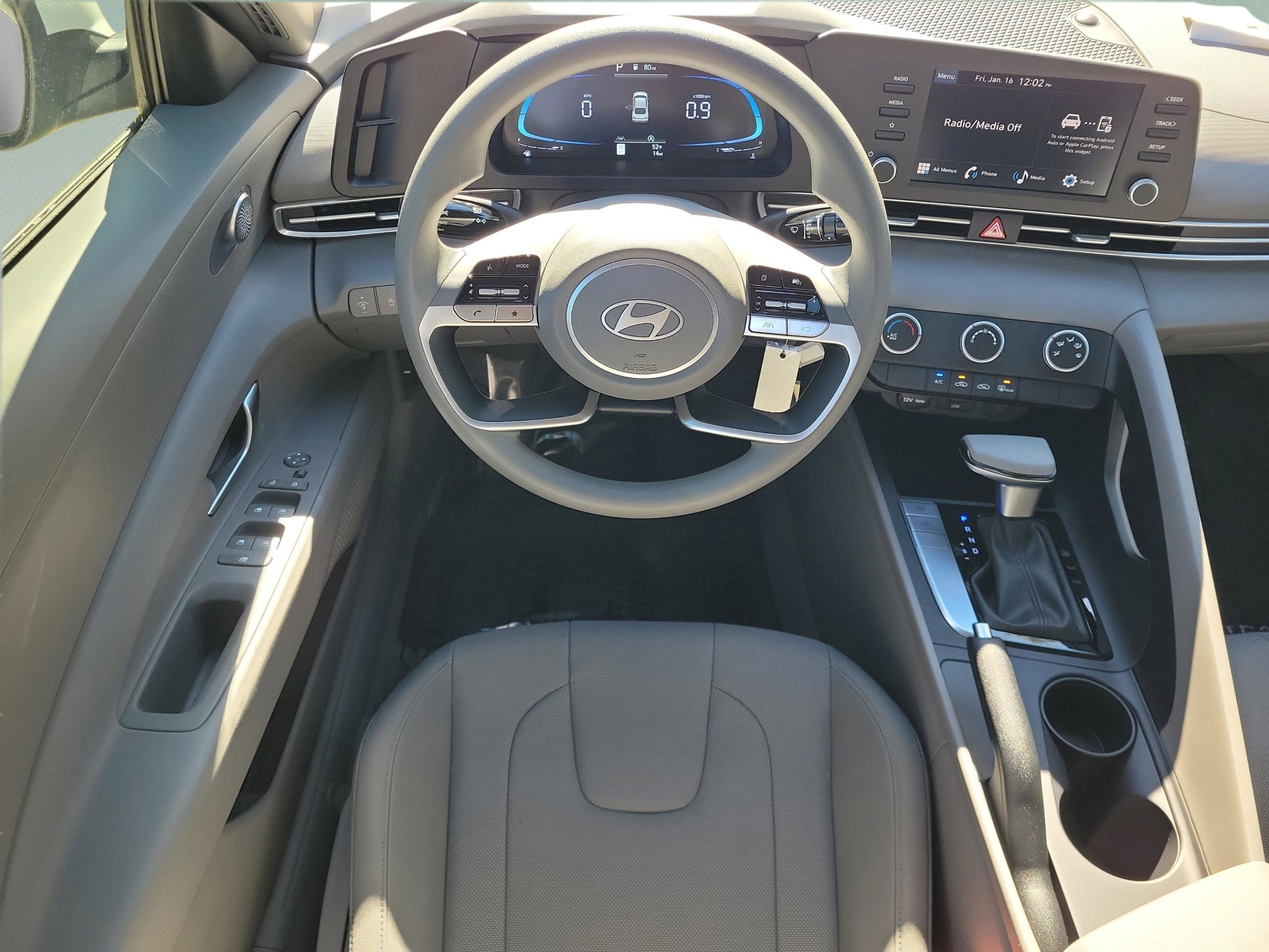 New 2026 Hyundai Elantra SE image 20