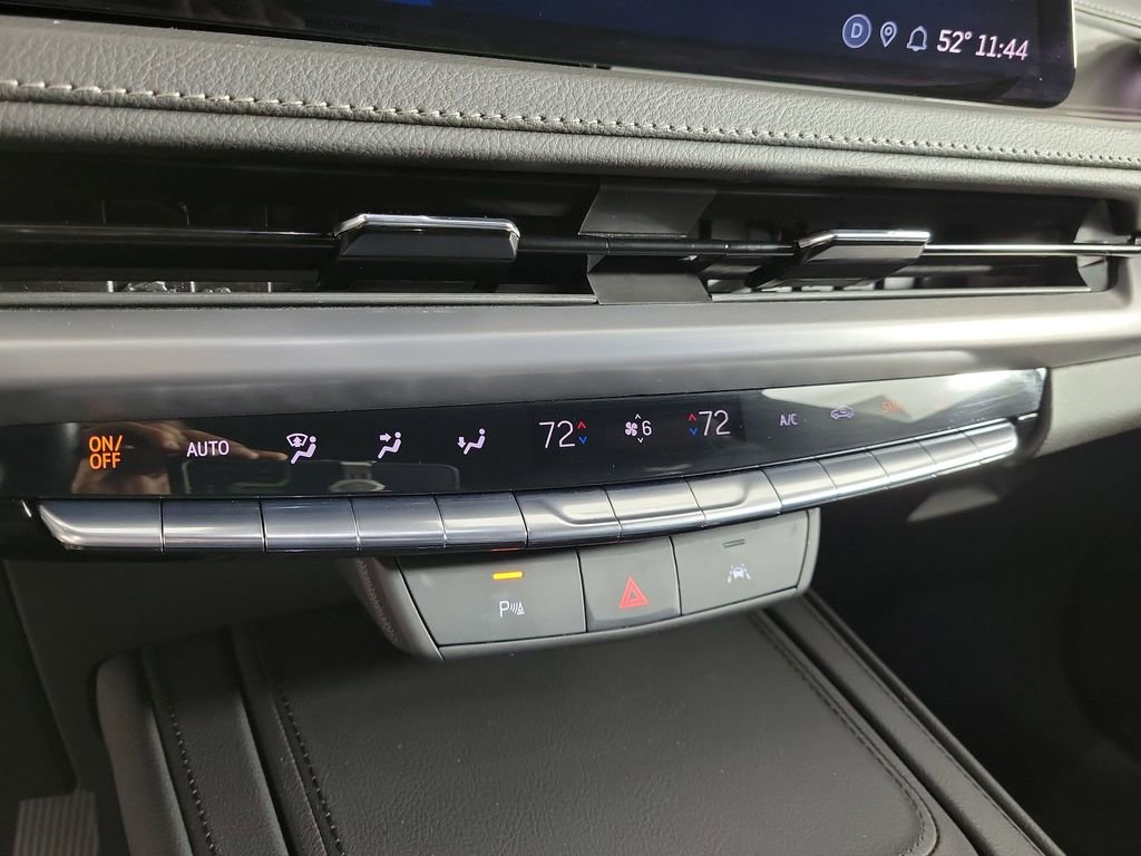 Certified 2024 Cadillac XT4 Premium Luxury image 28