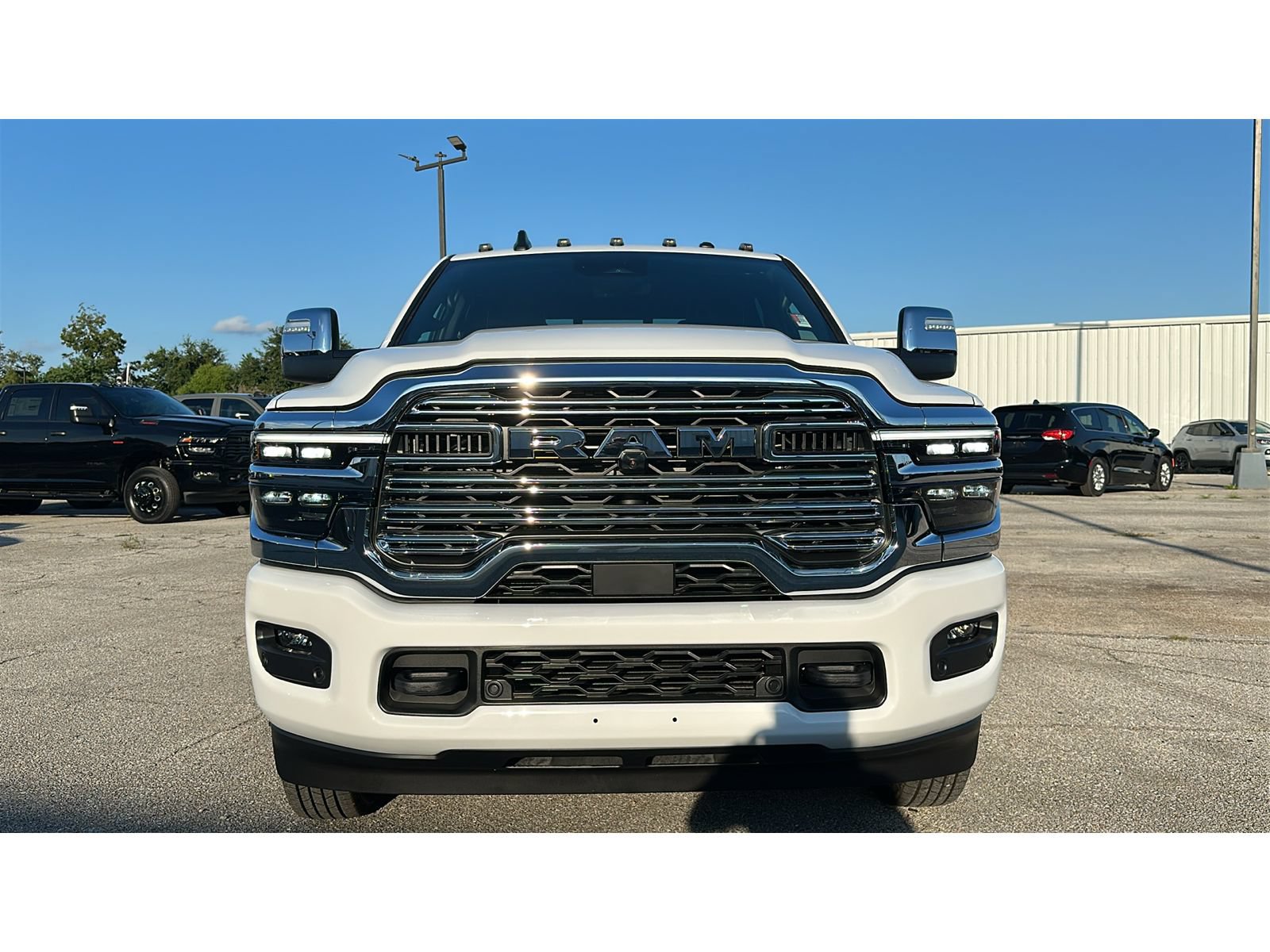 New 2027 RAM 3500 Laramie AWD/4WD image 9