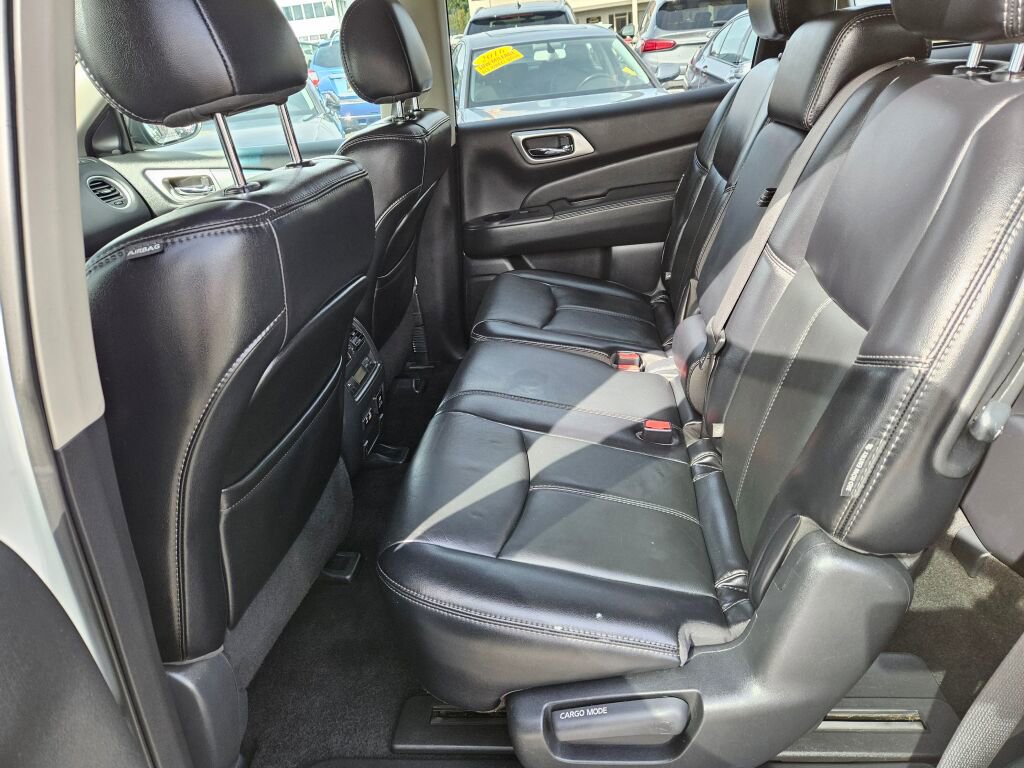 Used 2020 Nissan Pathfinder SL image 21