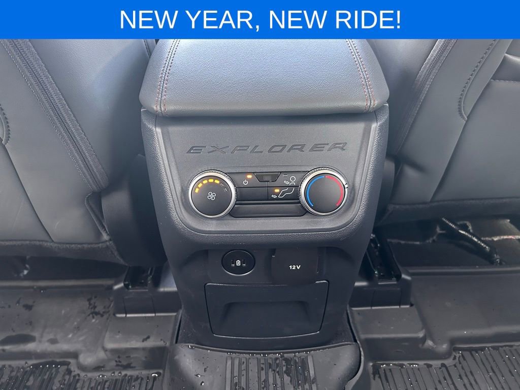 Used 2026 Ford Explorer Active w/ Active Comfort Package image 25