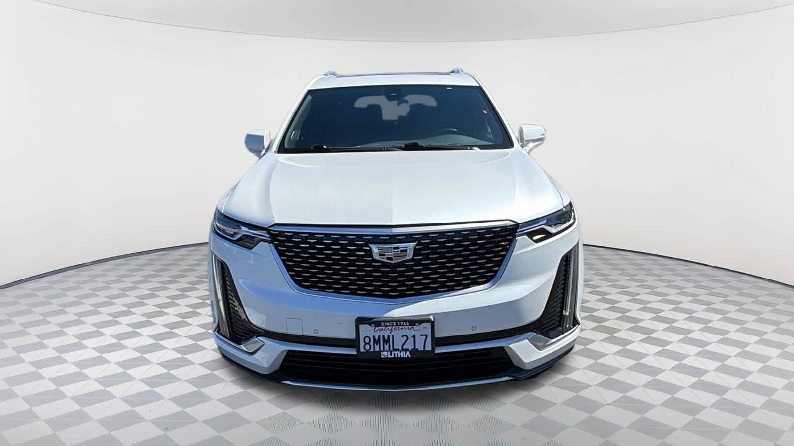 Used 2020 Cadillac XT6 Premium Luxury FWD image 2
