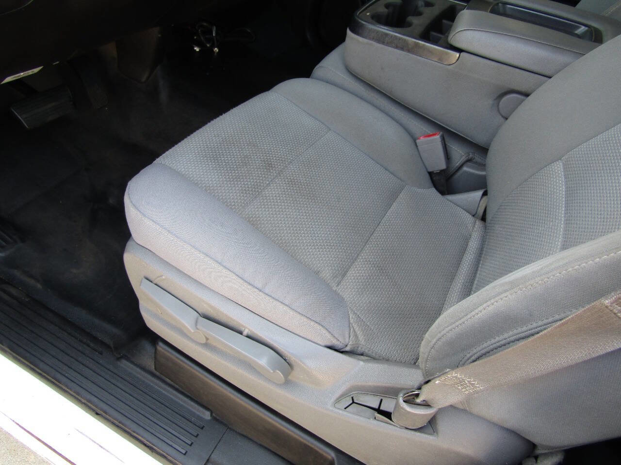 Used 2016 Chevrolet Silverado 1500 W/T w/ Trailering Package image 8