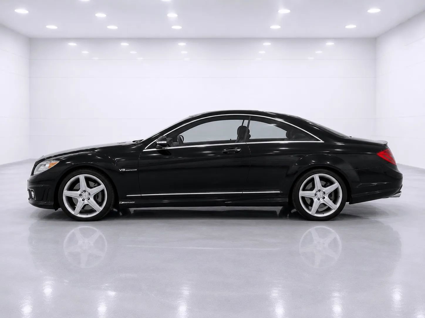 Used 2008 Mercedes-Benz CL 63 AMG image 2