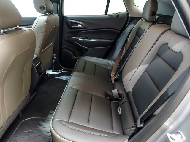 New 2026 Chevrolet Trax ACTIV w/ Sunroof Package FWD image 11