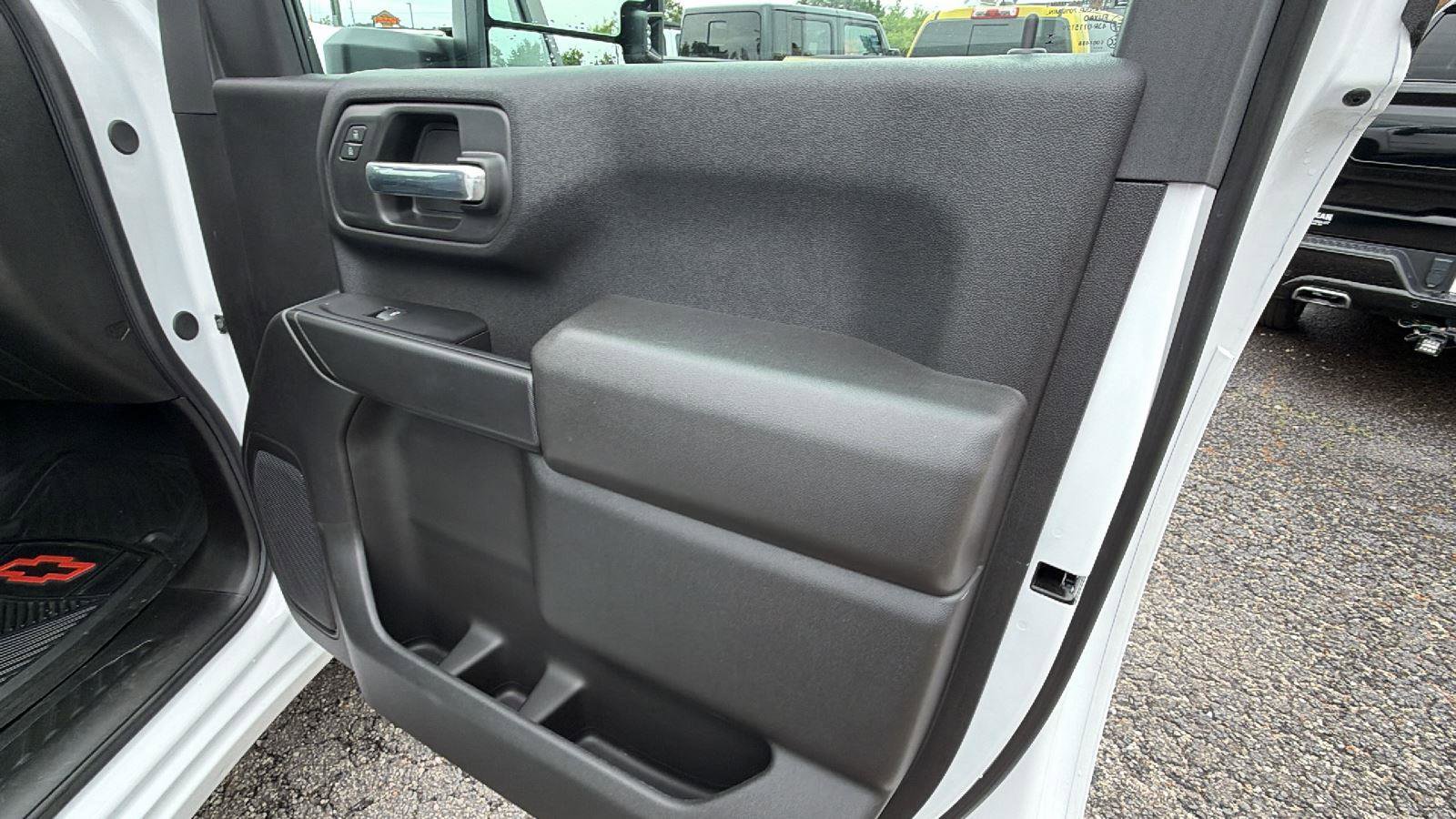 Certified 2025 Chevrolet Silverado 2500 W/T w/ WT Convenience Package AWD/4WD image 16