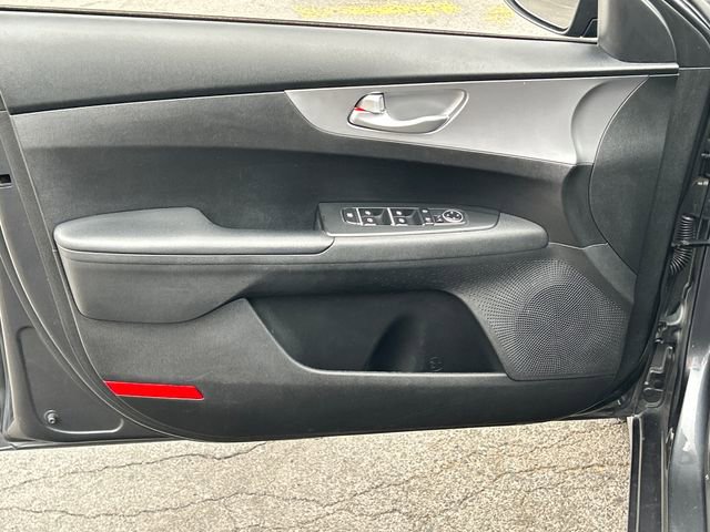 Used 2023 Kia Forte LXS w/ LXS Technology Package FWD image 11